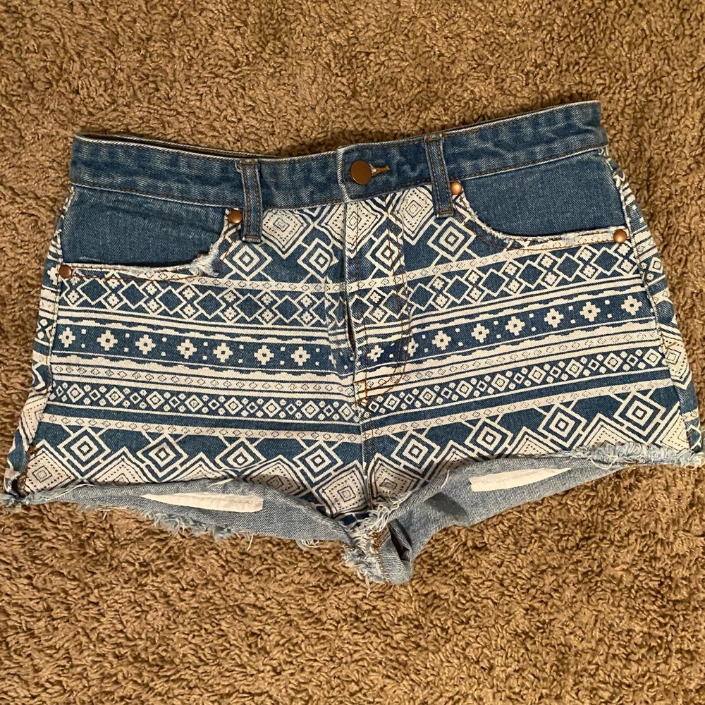 Adorable Patterned Jean Shorts